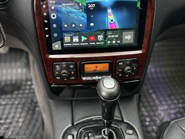 Черный Мерседес С Класс, объемом двигателя 5 л и пробегом 279 тыс. км за 3950 $, фото 8 на Automoto.ua