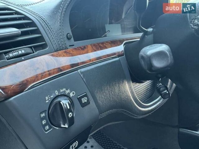 Черный Мерседес С Класс, объемом двигателя 3.2 л и пробегом 545 тыс. км за 9250 $, фото 98 на Automoto.ua