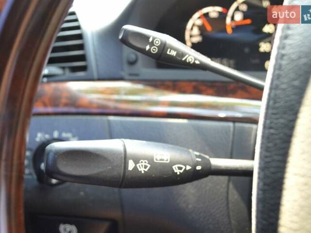 Черный Мерседес С Класс, объемом двигателя 5 л и пробегом 230 тыс. км за 5999 $, фото 18 на Automoto.ua