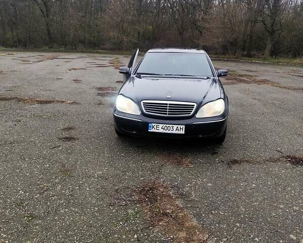 Черный Мерседес С Класс, объемом двигателя 5 л и пробегом 477 тыс. км за 4000 $, фото 7 на Automoto.ua