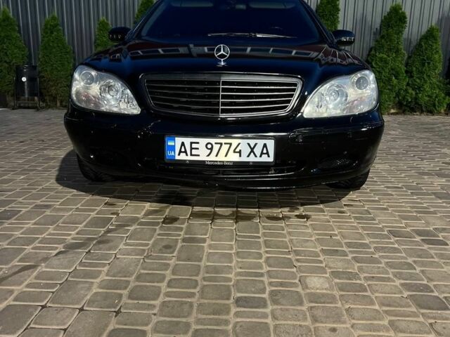 Чорний Мерседес С Клас, об'ємом двигуна 5 л та пробігом 350 тис. км за 5650 $, фото 5 на Automoto.ua