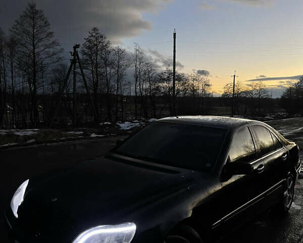 Чорний Мерседес С Клас, об'ємом двигуна 3.2 л та пробігом 420 тис. км за 5600 $, фото 8 на Automoto.ua