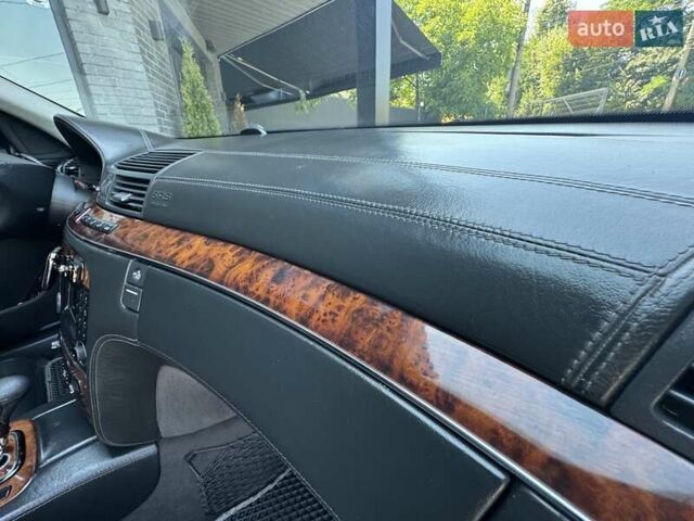 Черный Мерседес С Класс, объемом двигателя 3.2 л и пробегом 545 тыс. км за 9250 $, фото 91 на Automoto.ua