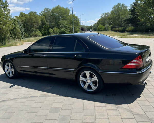 Чорний Мерседес С Клас, об'ємом двигуна 5.51 л та пробігом 250 тис. км за 6500 $, фото 3 на Automoto.ua