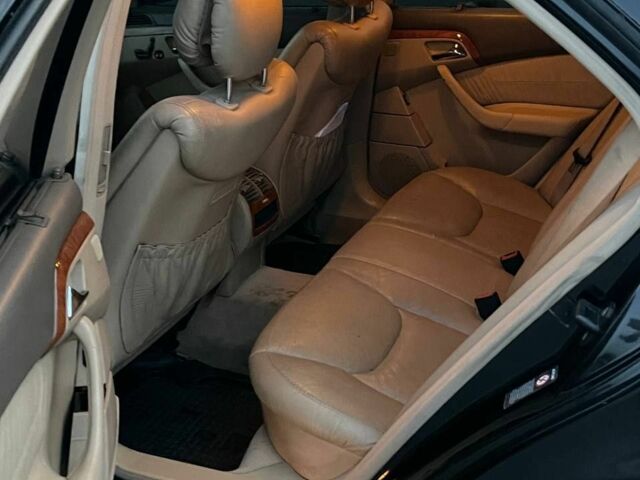 Чорний Мерседес С Клас, об'ємом двигуна 3.2 л та пробігом 375 тис. км за 4200 $, фото 14 на Automoto.ua