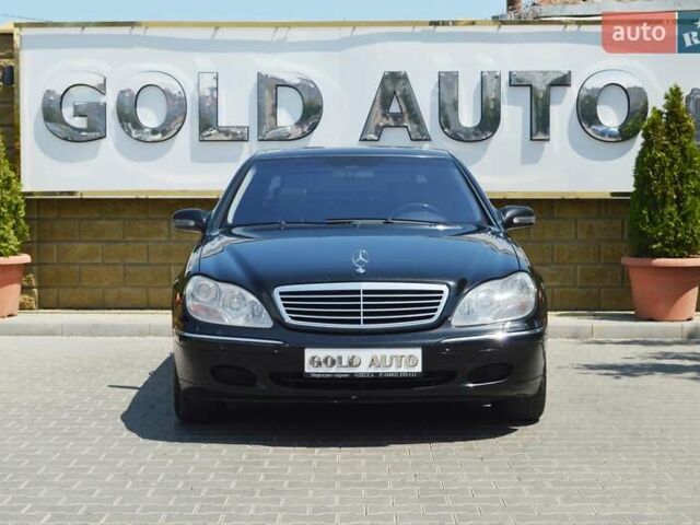 Черный Мерседес С Класс, объемом двигателя 5 л и пробегом 230 тыс. км за 5999 $, фото 2 на Automoto.ua