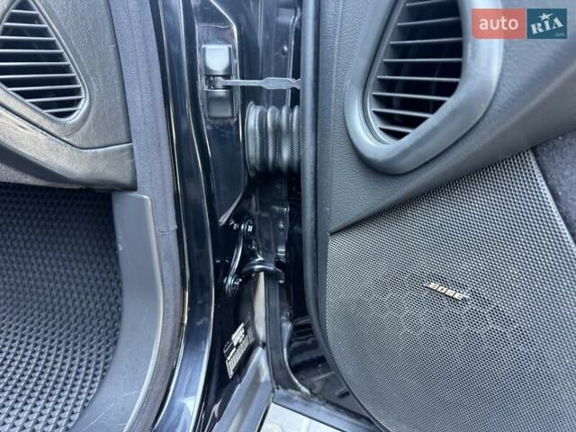 Черный Мерседес С Класс, объемом двигателя 3.2 л и пробегом 545 тыс. км за 9250 $, фото 105 на Automoto.ua
