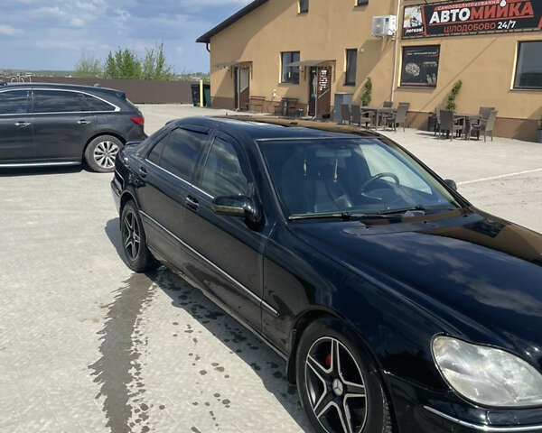 Чорний Мерседес С Клас, об'ємом двигуна 6 л та пробігом 248 тис. км за 6000 $, фото 1 на Automoto.ua