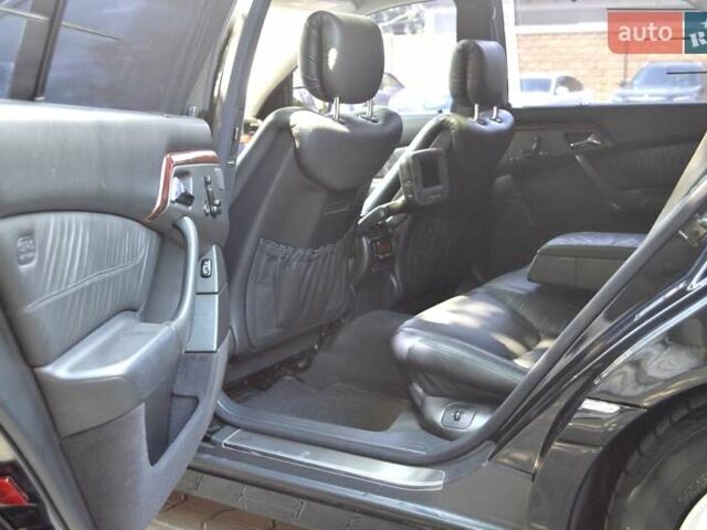 Черный Мерседес С Класс, объемом двигателя 5 л и пробегом 230 тыс. км за 5999 $, фото 33 на Automoto.ua