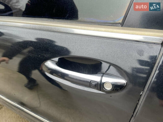 Черный Мерседес С Класс, объемом двигателя 4.97 л и пробегом 300 тыс. км за 3550 $, фото 13 на Automoto.ua