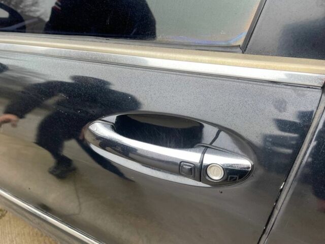 Черный Мерседес С Класс, объемом двигателя 5 л и пробегом 250 тыс. км за 3500 $, фото 7 на Automoto.ua