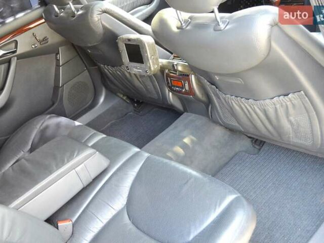 Черный Мерседес С Класс, объемом двигателя 5 л и пробегом 230 тыс. км за 5999 $, фото 32 на Automoto.ua