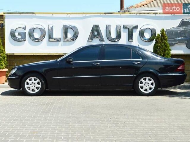 Черный Мерседес С Класс, объемом двигателя 5 л и пробегом 230 тыс. км за 5999 $, фото 6 на Automoto.ua