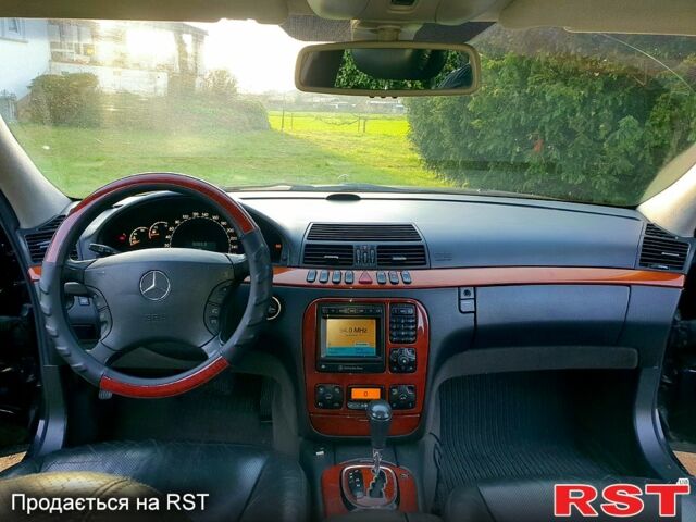 Чорний Мерседес С Клас, об'ємом двигуна 5 л та пробігом 250 тис. км за 3500 $, фото 10 на Automoto.ua