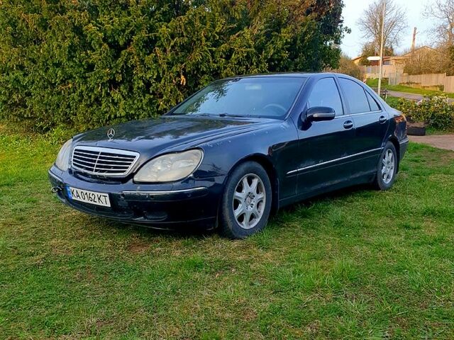 Чорний Мерседес С Клас, об'ємом двигуна 5 л та пробігом 250 тис. км за 3500 $, фото 5 на Automoto.ua