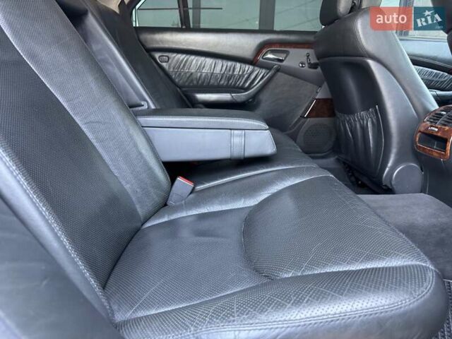 Черный Мерседес С Класс, объемом двигателя 3.2 л и пробегом 545 тыс. км за 9250 $, фото 81 на Automoto.ua