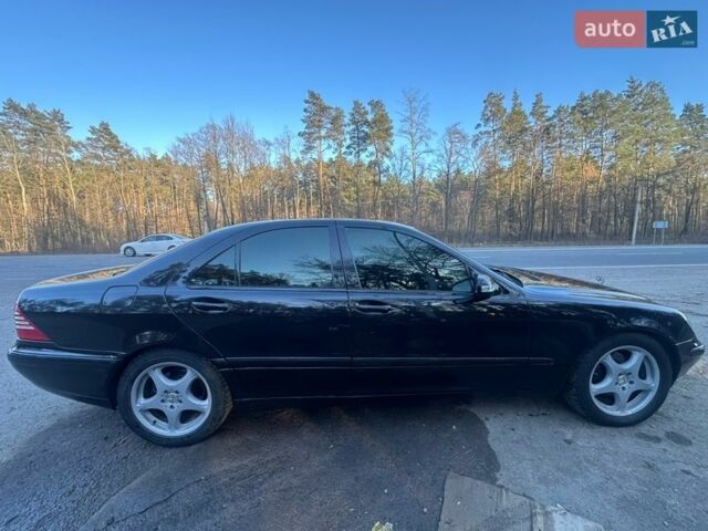 Черный Мерседес С Класс, объемом двигателя 4.3 л и пробегом 370 тыс. км за 5999 $, фото 3 на Automoto.ua