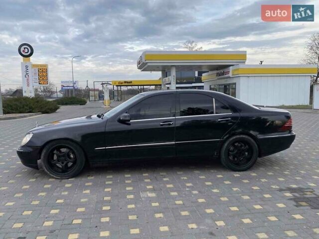 Черный Мерседес С Класс, объемом двигателя 3.22 л и пробегом 400 тыс. км за 2999 $, фото 2 на Automoto.ua