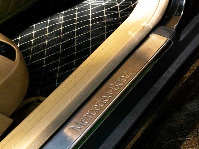 Черный Мерседес С Класс, объемом двигателя 5 л и пробегом 270 тыс. км за 7500 $, фото 12 на Automoto.ua