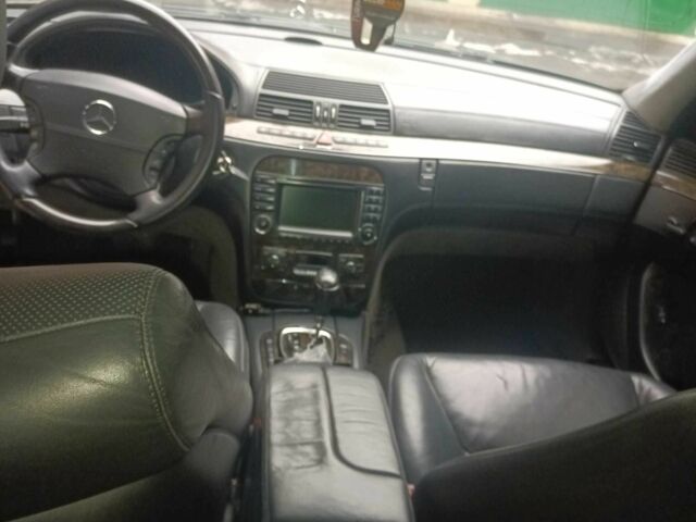 Черный Мерседес С Класс, объемом двигателя 5 л и пробегом 432 тыс. км за 8800 $, фото 4 на Automoto.ua