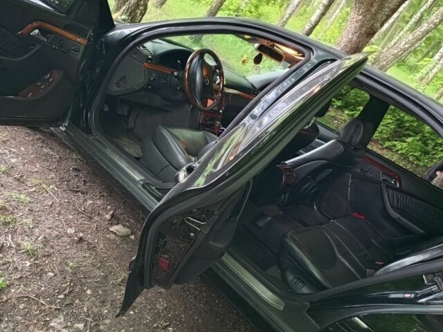 Чорний Мерседес С Клас, об'ємом двигуна 3.2 л та пробігом 170 тис. км за 5000 $, фото 6 на Automoto.ua