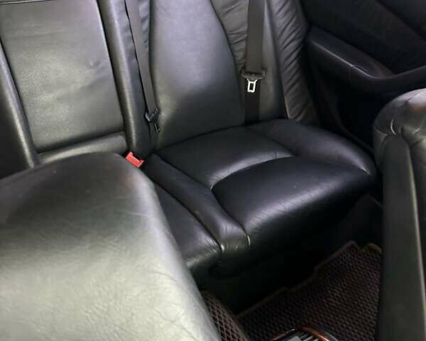 Чорний Мерседес С Клас, об'ємом двигуна 4 л та пробігом 300 тис. км за 3800 $, фото 8 на Automoto.ua