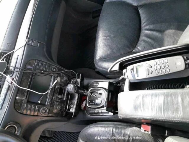 Черный Мерседес С Класс, объемом двигателя 5 л и пробегом 432 тыс. км за 8800 $, фото 11 на Automoto.ua