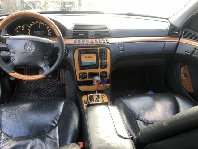 Чорний Мерседес С Клас, об'ємом двигуна 5.8 л та пробігом 311 тис. км за 3900 $, фото 7 на Automoto.ua