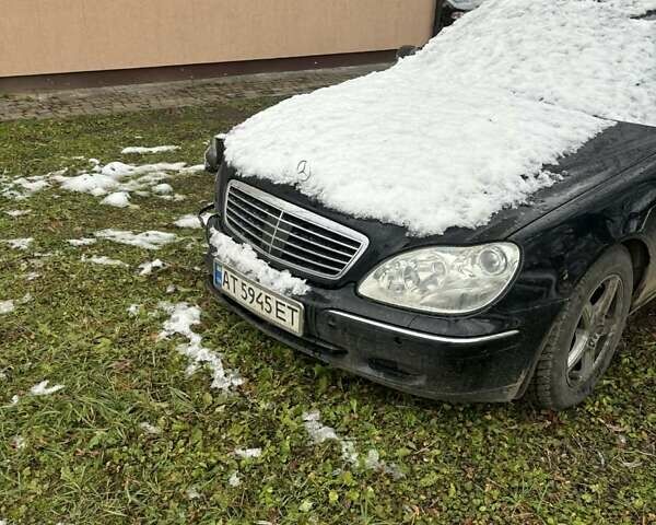 Чорний Мерседес С Клас, об'ємом двигуна 4 л та пробігом 300 тис. км за 3800 $, фото 2 на Automoto.ua