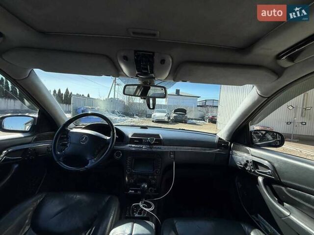 Черный Мерседес С Класс, объемом двигателя 4.97 л и пробегом 437 тыс. км за 6900 $, фото 11 на Automoto.ua