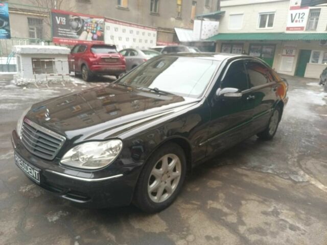 Черный Мерседес С Класс, объемом двигателя 5 л и пробегом 432 тыс. км за 8800 $, фото 8 на Automoto.ua