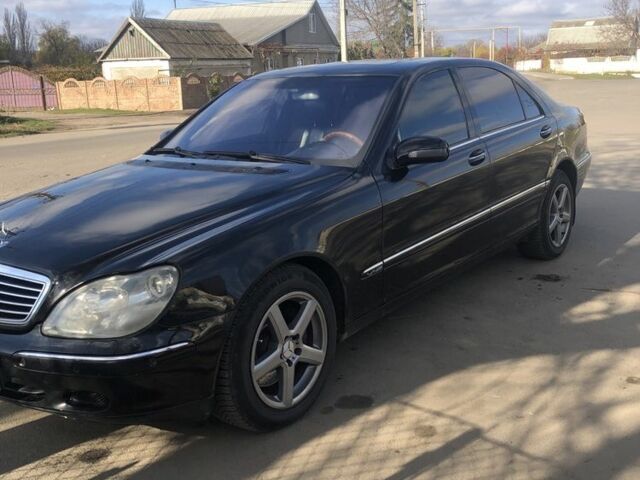 Чорний Мерседес С Клас, об'ємом двигуна 5.8 л та пробігом 311 тис. км за 3900 $, фото 1 на Automoto.ua