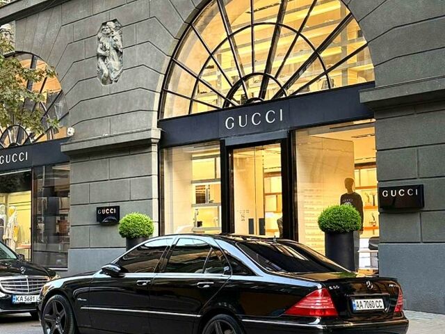 Черный Мерседес С Класс, объемом двигателя 5 л и пробегом 270 тыс. км за 7500 $, фото 10 на Automoto.ua