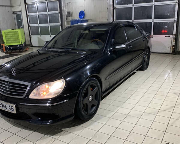 Черный Мерседес С Класс, объемом двигателя 4.97 л и пробегом 340 тыс. км за 7000 $, фото 3 на Automoto.ua