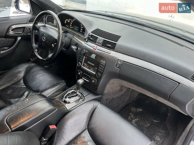 Чорний Мерседес С Клас, об'ємом двигуна 4 л та пробігом 372 тис. км за 3500 $, фото 22 на Automoto.ua