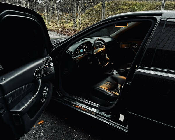 Черный Мерседес С Класс, объемом двигателя 4.97 л и пробегом 266 тыс. км за 9500 $, фото 5 на Automoto.ua