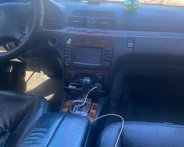 Черный Мерседес С Класс, объемом двигателя 5 л и пробегом 350 тыс. км за 7000 $, фото 6 на Automoto.ua