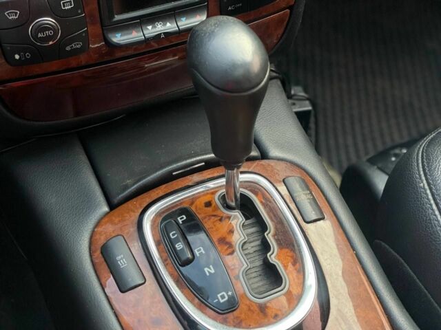 Чорний Мерседес С Клас, об'ємом двигуна 3.2 л та пробігом 420 тис. км за 5700 $, фото 14 на Automoto.ua