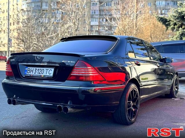 Черный Мерседес С Класс, объемом двигателя 5 л и пробегом 200 тыс. км за 4999 $, фото 3 на Automoto.ua