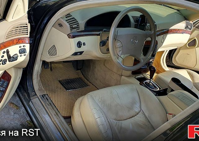 Мерседес С Класс 2003 в Одессе на Automoto.ua Черный Мерседес С Класс, объемом двигателя 5 л и пробегом 400 тыс. км за 2750 $, фото 4 на Automoto.ua