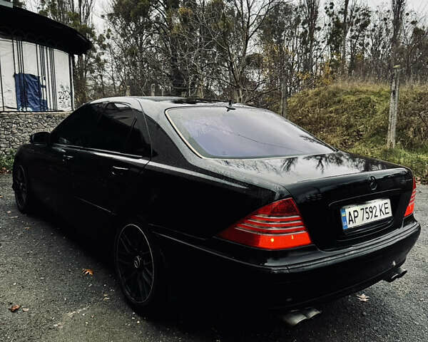 Черный Мерседес С Класс, объемом двигателя 4.97 л и пробегом 266 тыс. км за 9500 $, фото 3 на Automoto.ua