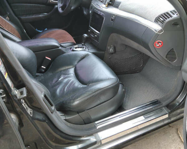 Мерседес С Клас 2003 у Миколаєві на Automoto.ua Чорний Мерседес С Клас, об'ємом двигуна 4.97 л та пробігом 222 тис. км за 4000 $, фото 12 на Automoto.ua