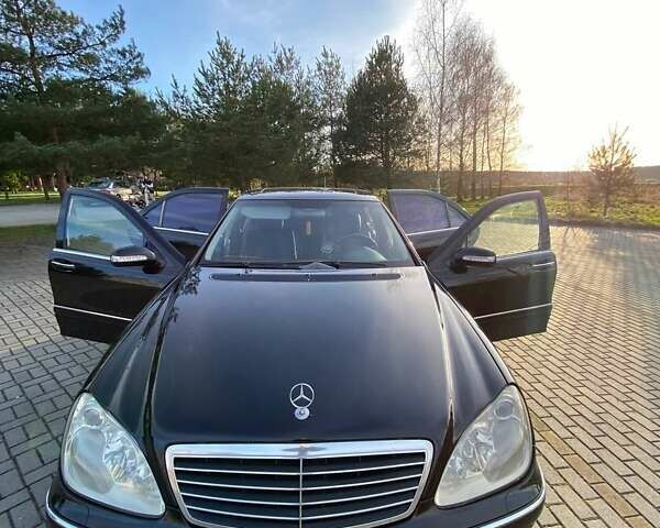 Черный Мерседес С Класс, объемом двигателя 3.72 л и пробегом 390 тыс. км за 5600 $, фото 2 на Automoto.ua