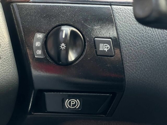 Чорний Мерседес С Клас, об'ємом двигуна 3.2 л та пробігом 420 тис. км за 5700 $, фото 15 на Automoto.ua