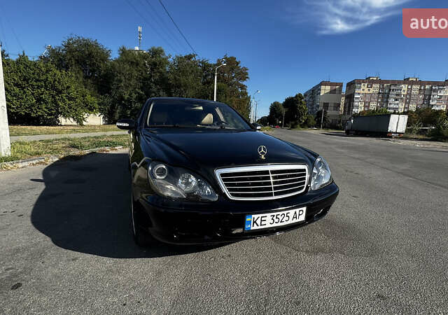 Чорний Мерседес С Клас, об'ємом двигуна 5 л та пробігом 330 тис. км за 5500 $, фото 1 на Automoto.ua