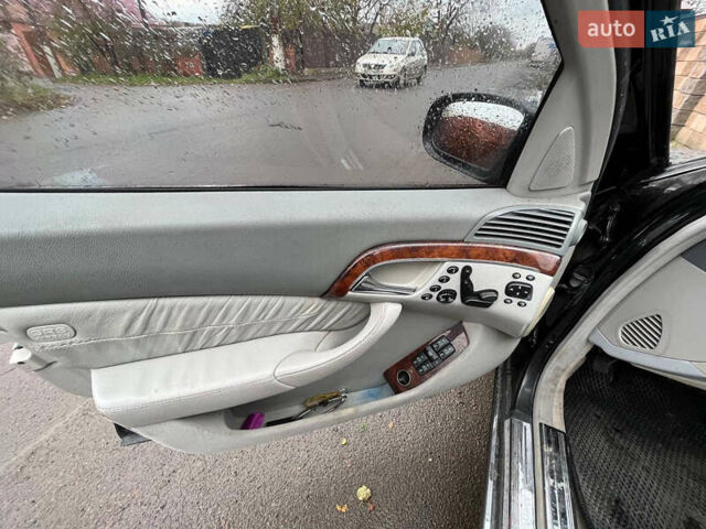 Мерседес С Класс 2003 в Луцке на Automoto.ua Черный Мерседес С Класс, объемом двигателя 3.7 л и пробегом 365 тыс. км за 5200 $, фото 3 на Automoto.ua