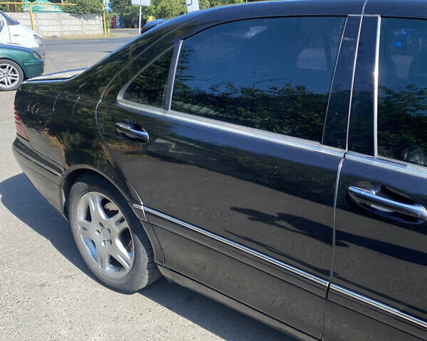 Чорний Мерседес С Клас, об'ємом двигуна 5 л та пробігом 284 тис. км за 6500 $, фото 1 на Automoto.ua