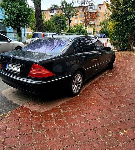 Черный Мерседес С Класс, объемом двигателя 5 л и пробегом 316 тыс. км за 6750 $, фото 1 на Automoto.ua