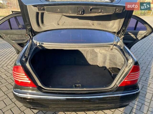 Черный Мерседес С Класс, объемом двигателя 3.72 л и пробегом 390 тыс. км за 5600 $, фото 24 на Automoto.ua