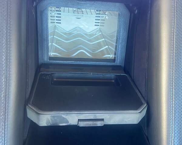 Черный Мерседес С Класс, объемом двигателя 5 л и пробегом 350 тыс. км за 7000 $, фото 3 на Automoto.ua